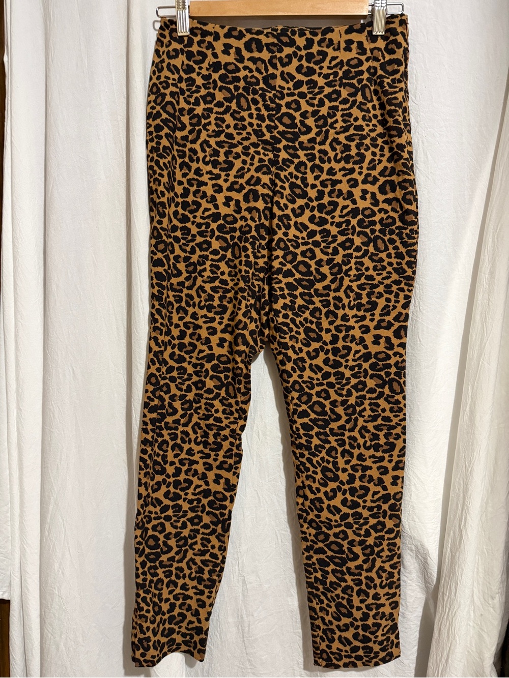Women's size 10 Leopard Print skinny pants - Brown/Black